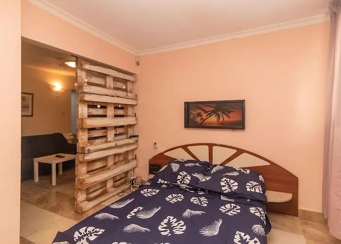 Charming Artistic Appartement